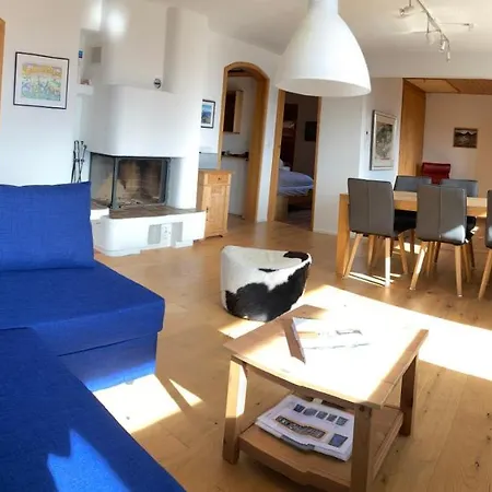 Haus Tgamotsch***- In * Valbella