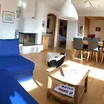 Haus Tgamotsch***- In * فالبيلا