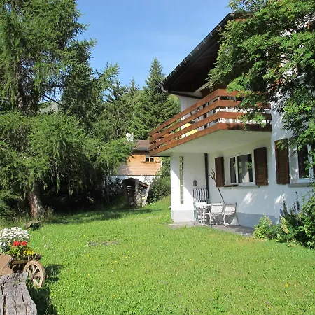 Haus Tgamotsch***- In Valbella