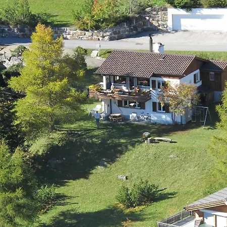 Апартаменты Haus Tgamotsch***- In *