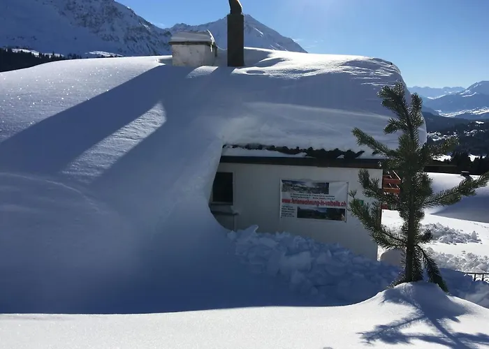 Haus Tgamotsch***- In Valbella