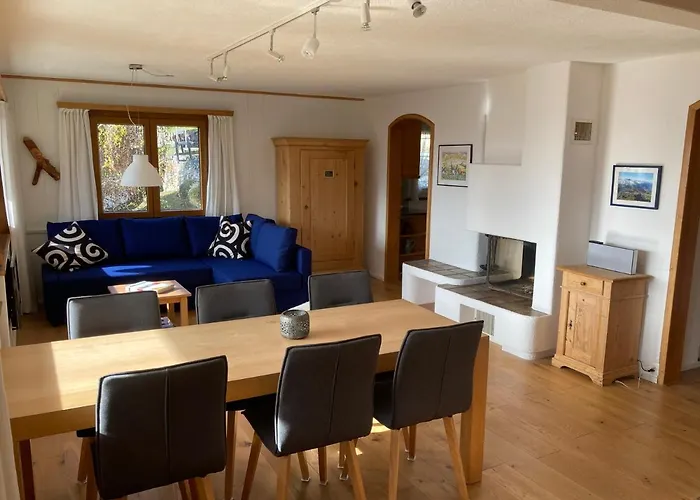 Appartement Haus Tgamotsch***- In *